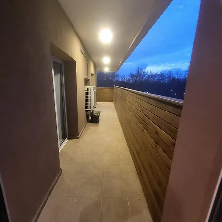 Apartament Piso Centrico De 3 Con Terraza Y Vistas