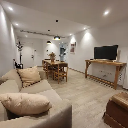 Apartament Piso Centrico De 3 Con Terraza Y Vistas *