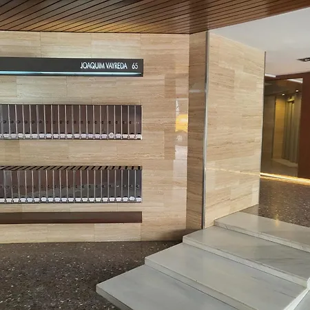 Apartament Piso Centrico De 3 Con Terraza Y Vistas Girona